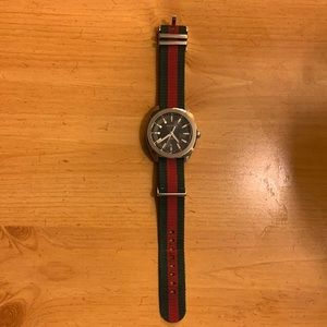 GG2570 watch, 41mm